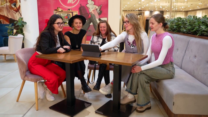 Nákupné maniačky téma Ako po masle